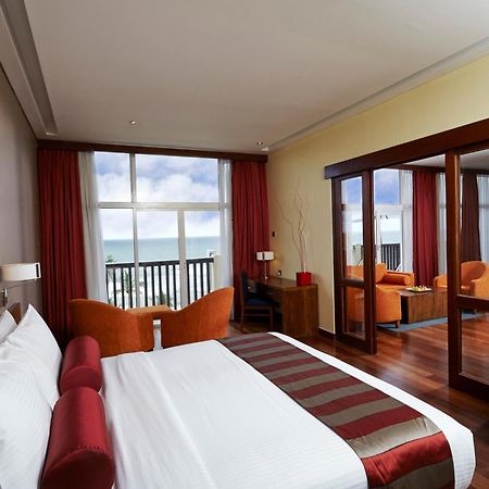 Turyaa Kalutara Hotell Exteriör bild