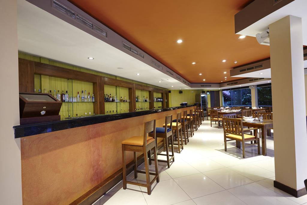 Turyaa Kalutara Hotell Exteriör bild