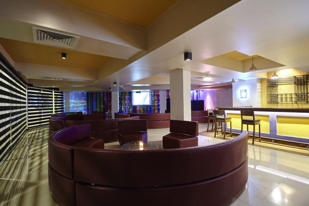 Turyaa Kalutara Hotell Exteriör bild