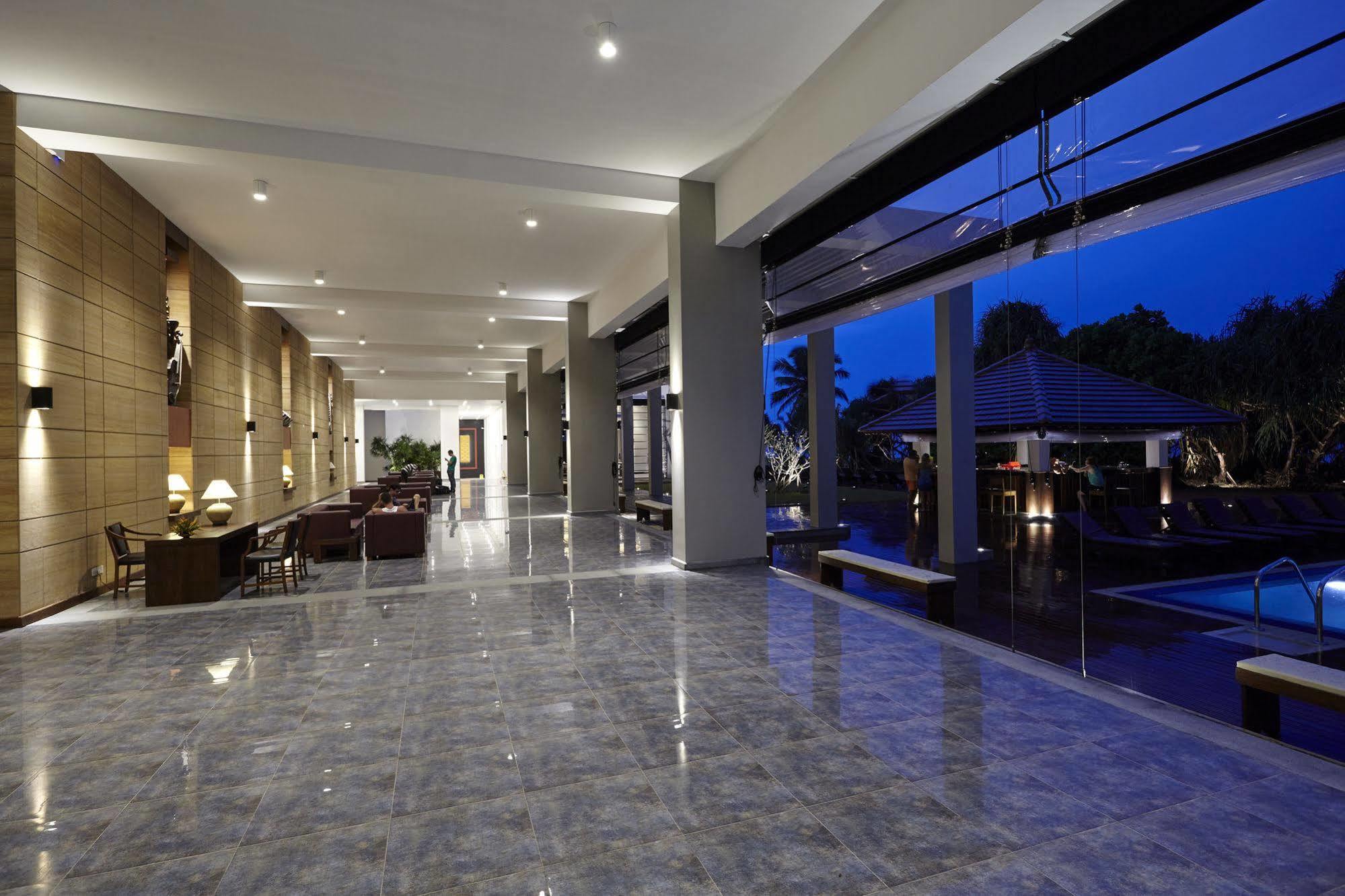 Turyaa Kalutara Hotell Exteriör bild