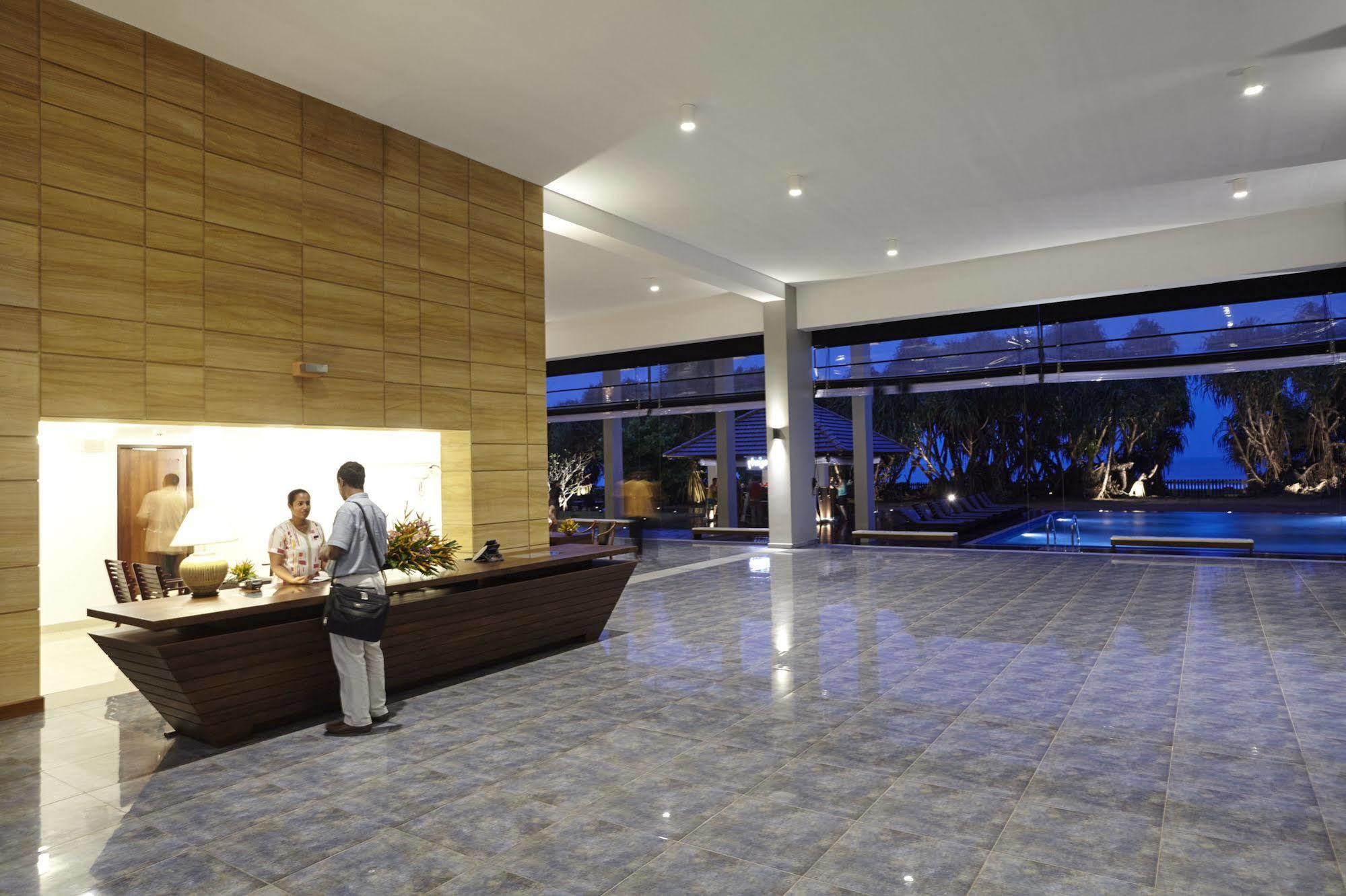 Turyaa Kalutara Hotell Exteriör bild