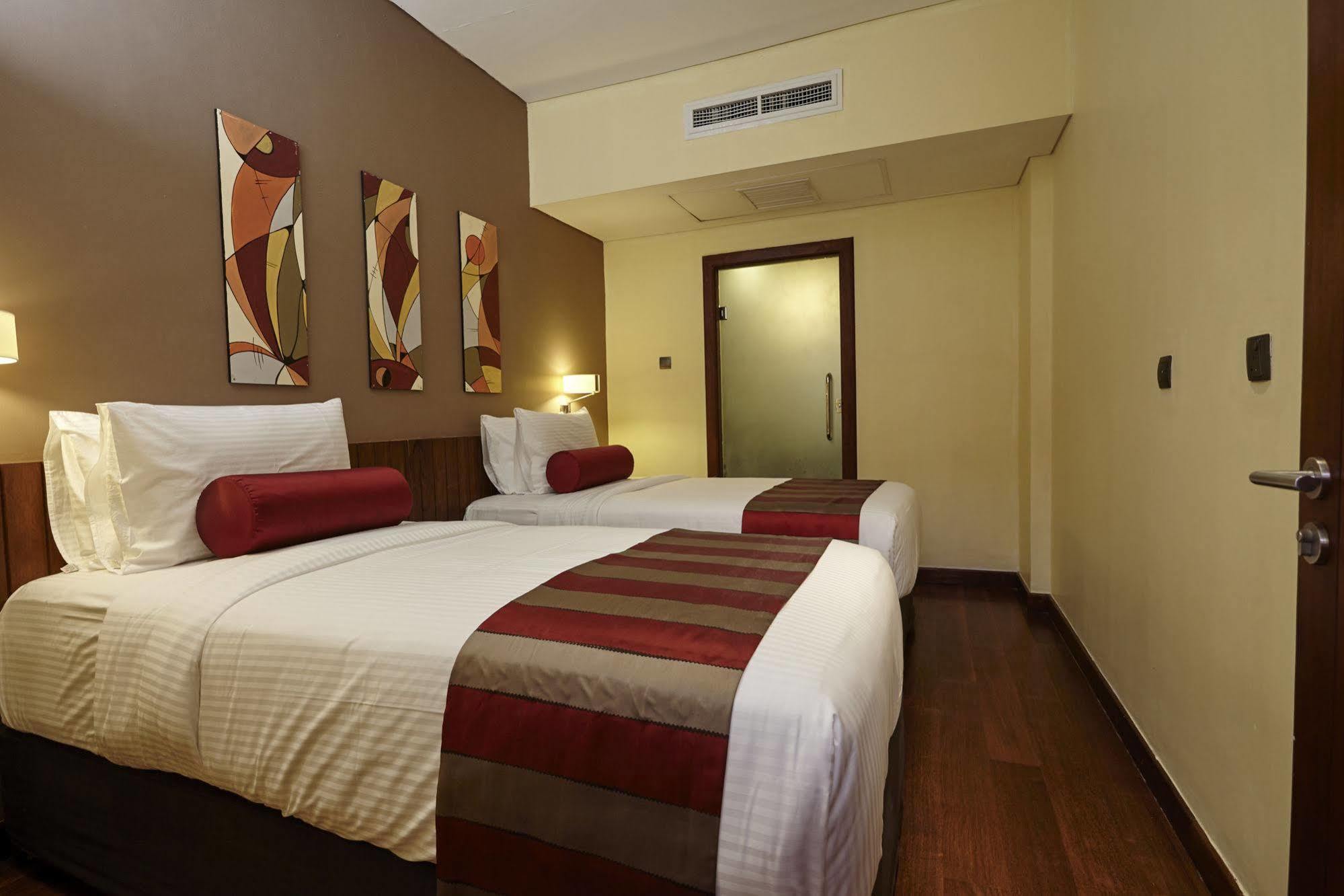 Turyaa Kalutara Hotell Exteriör bild