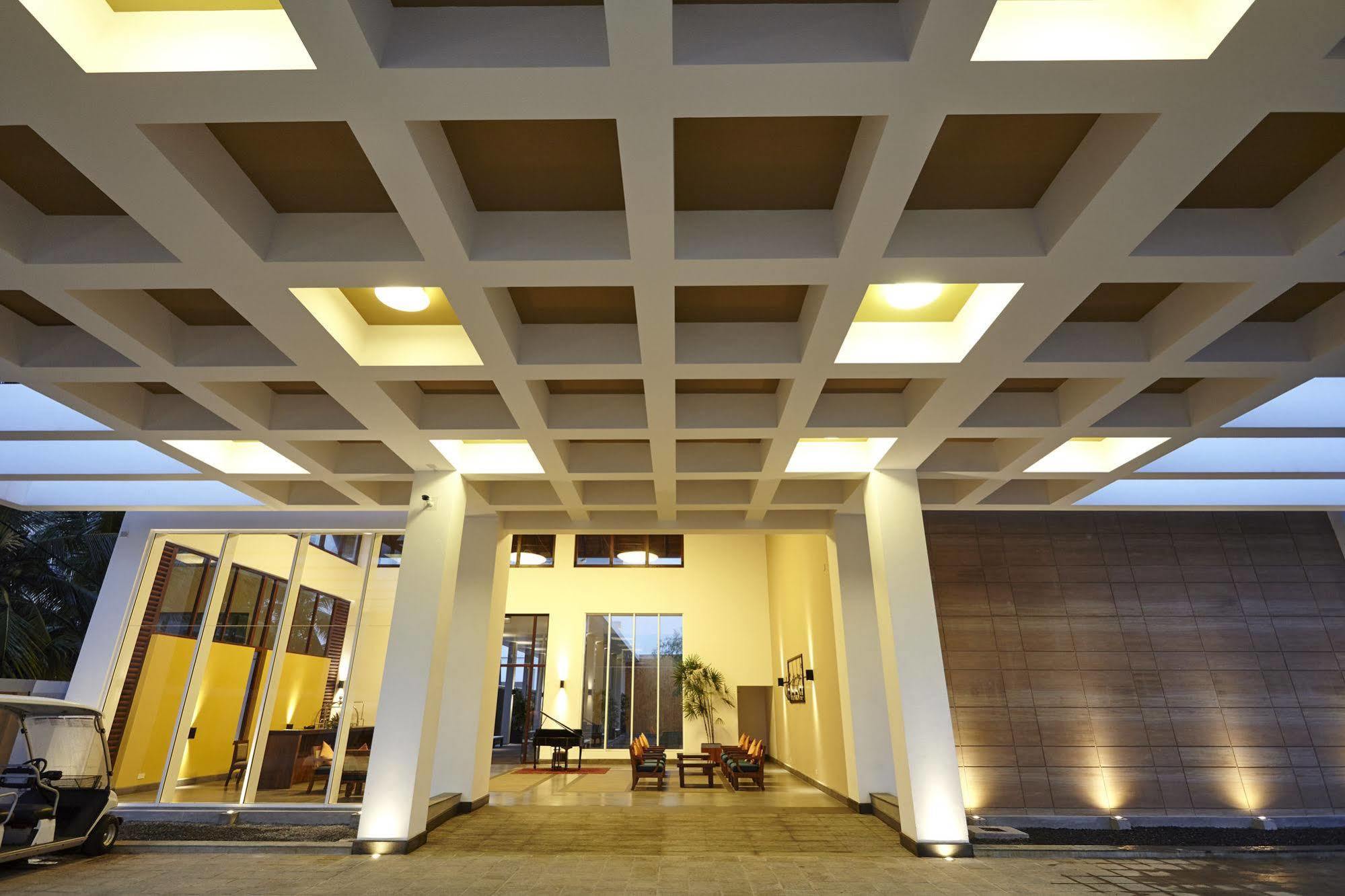 Turyaa Kalutara Hotell Exteriör bild